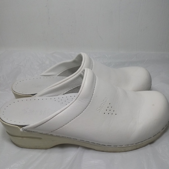 Sanita Clogs. ➗ - Picture 2 of 7